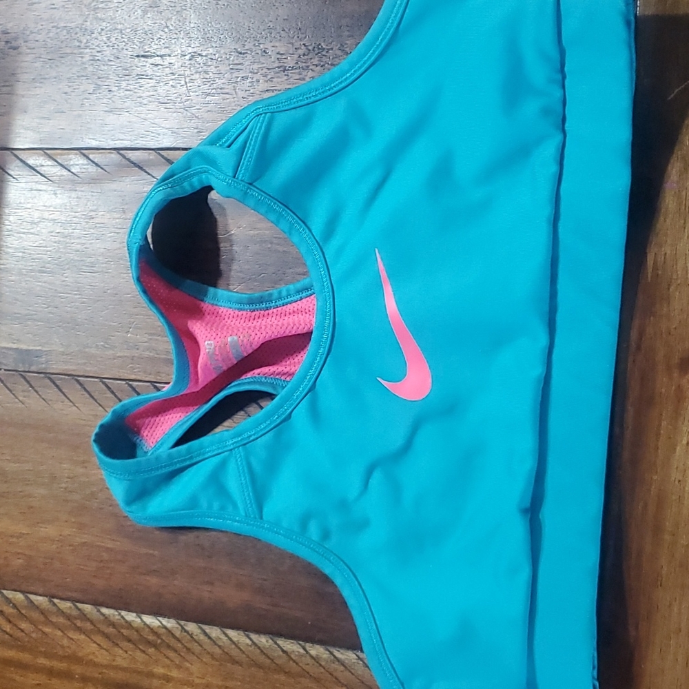 Nike Pro Girls Sports Bra